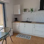 Bel T2 Climatisé Avec Piscine Et Parking à 250m De La - Fr-1-797-9 Appartement Port-la-Nouvelle