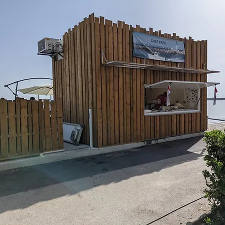 Apartamento Bel T2 Climatisé Avec Piscine Et Parking à 250m De La - Fr-1-797-9 Port-la-Nouvelle