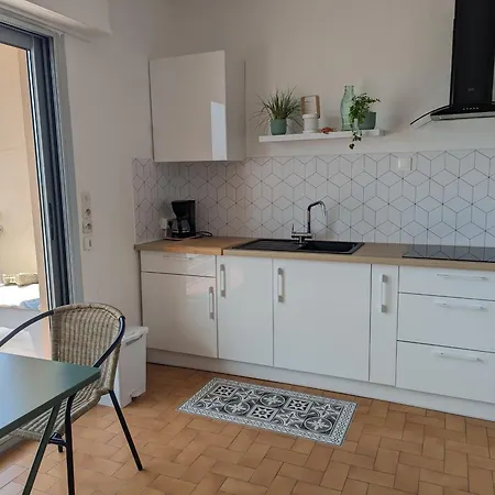 Bel T2 Climatise Avec Piscine Et Parking A 250m De La - Fr-1-797-9 Daire Port-la-Nouvelle